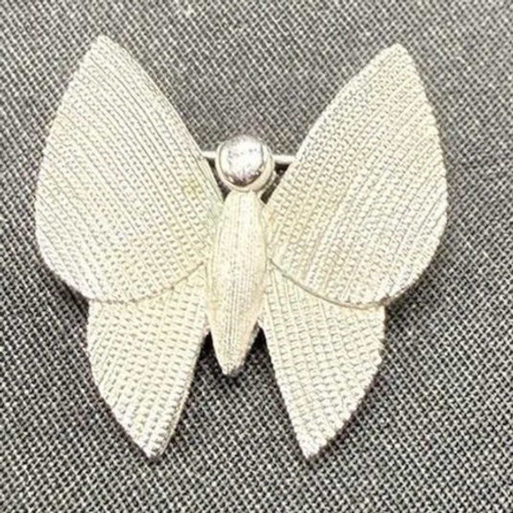 Vintage Trifari Silver Tone Butterfly Brooch Textured Wing Pin Signed Jewelry